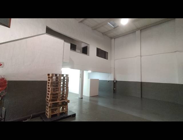 225M² MINI FACTORY TO LET IN BRIARDENE